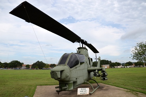 Long Props of the AH-1 Cobra  Long Props of the AH-1 Cobra